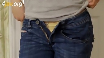 Friendly Fucking With A Korean Girl